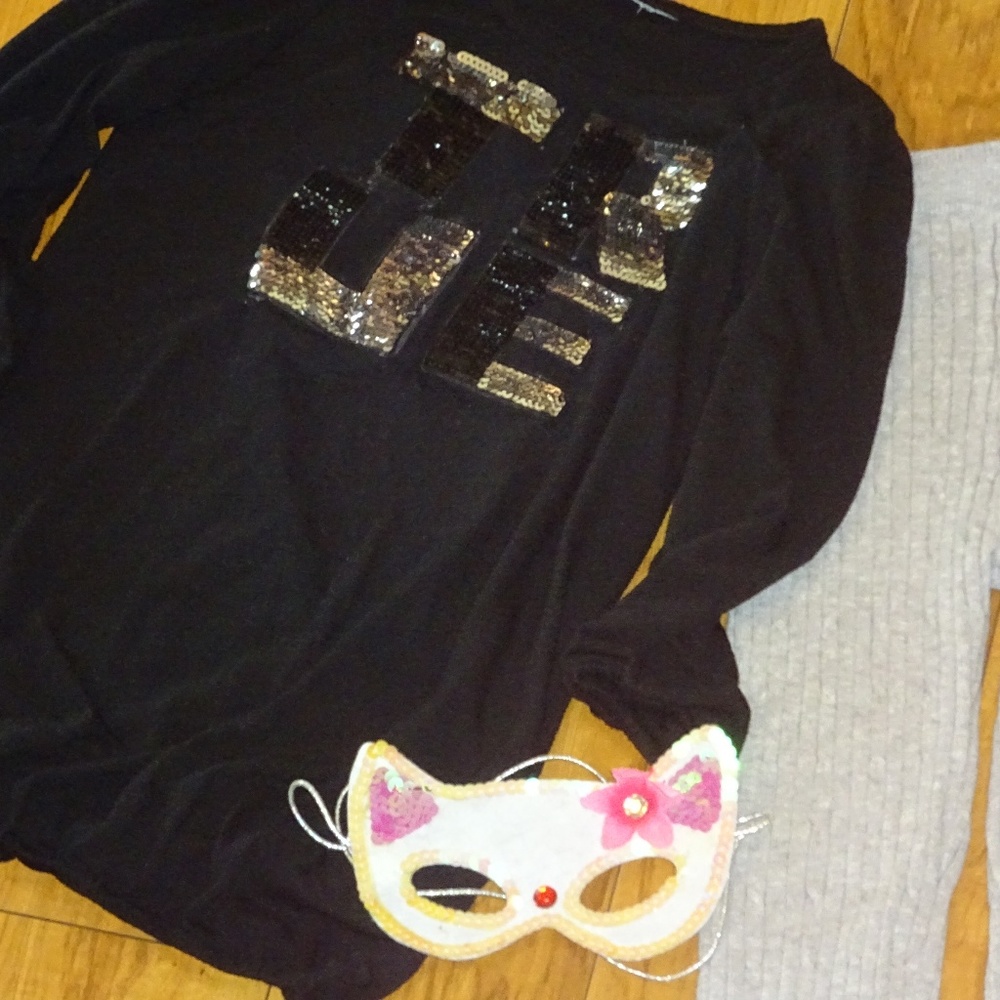 Sweater cable knit leggings and shirt cat mask kids size 5
